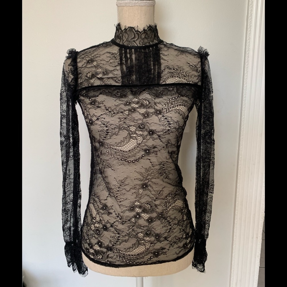 🥳💥HOST PICK🥳💥 MAJE LACE TOP